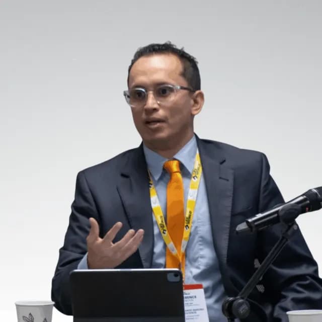 Foto de Jorge Barona, docente de la masterclass