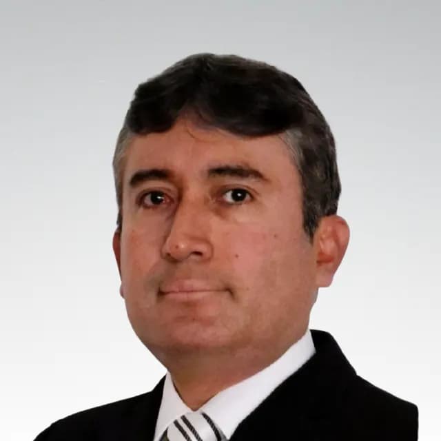 Foto de Cesar Altamirano, docente de la masterclass